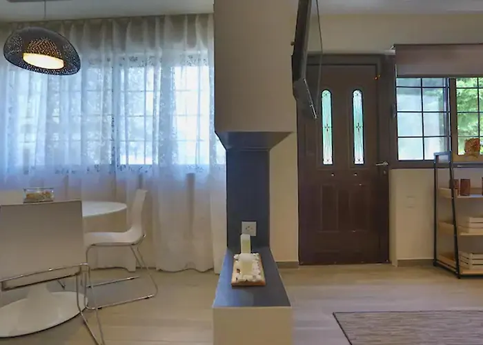 Modern Near The Sea-sunset View 아파트 익시아